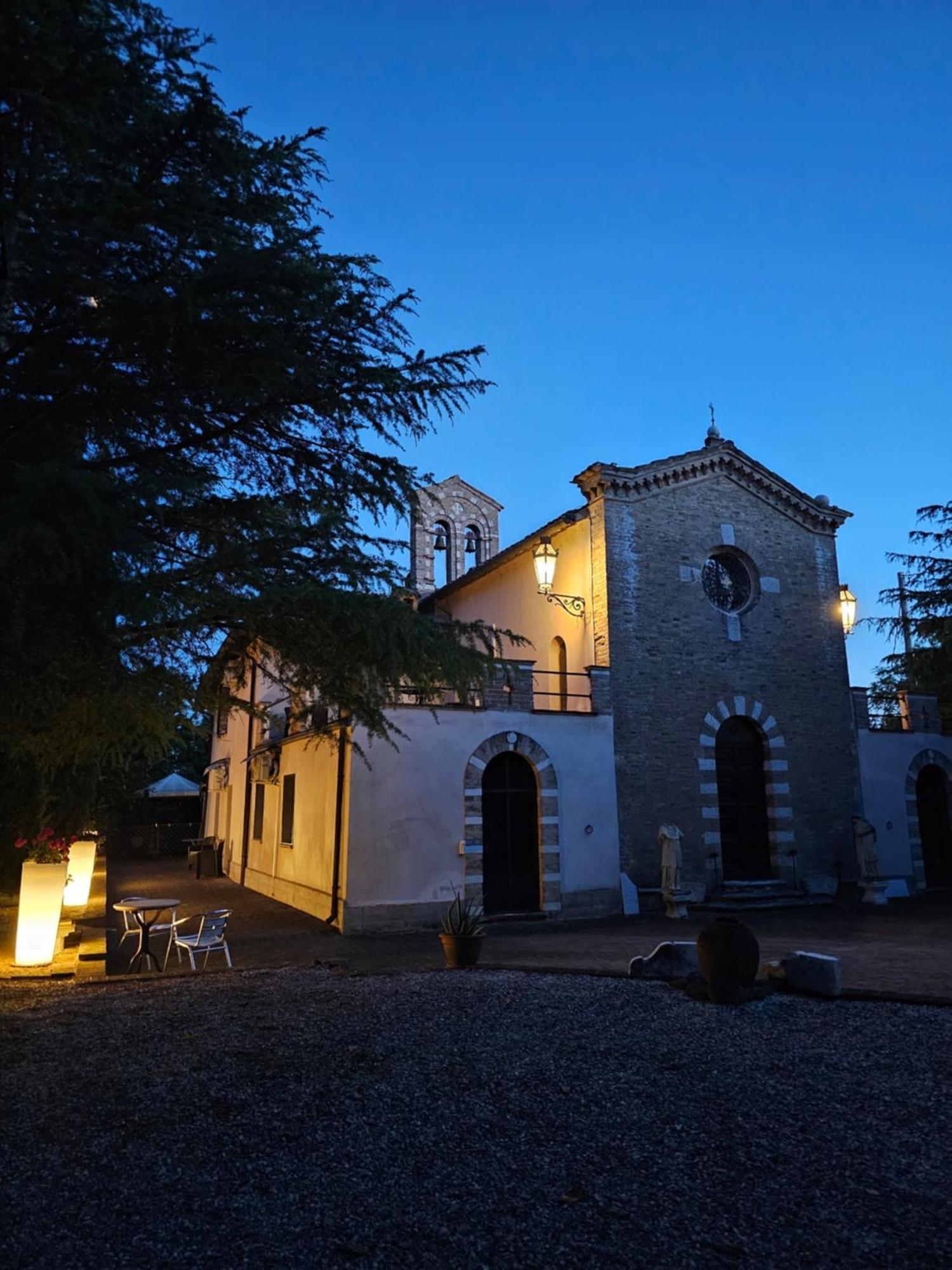 Convento Di San Martino In Crocicchio Hotel Urbino Luaran gambar